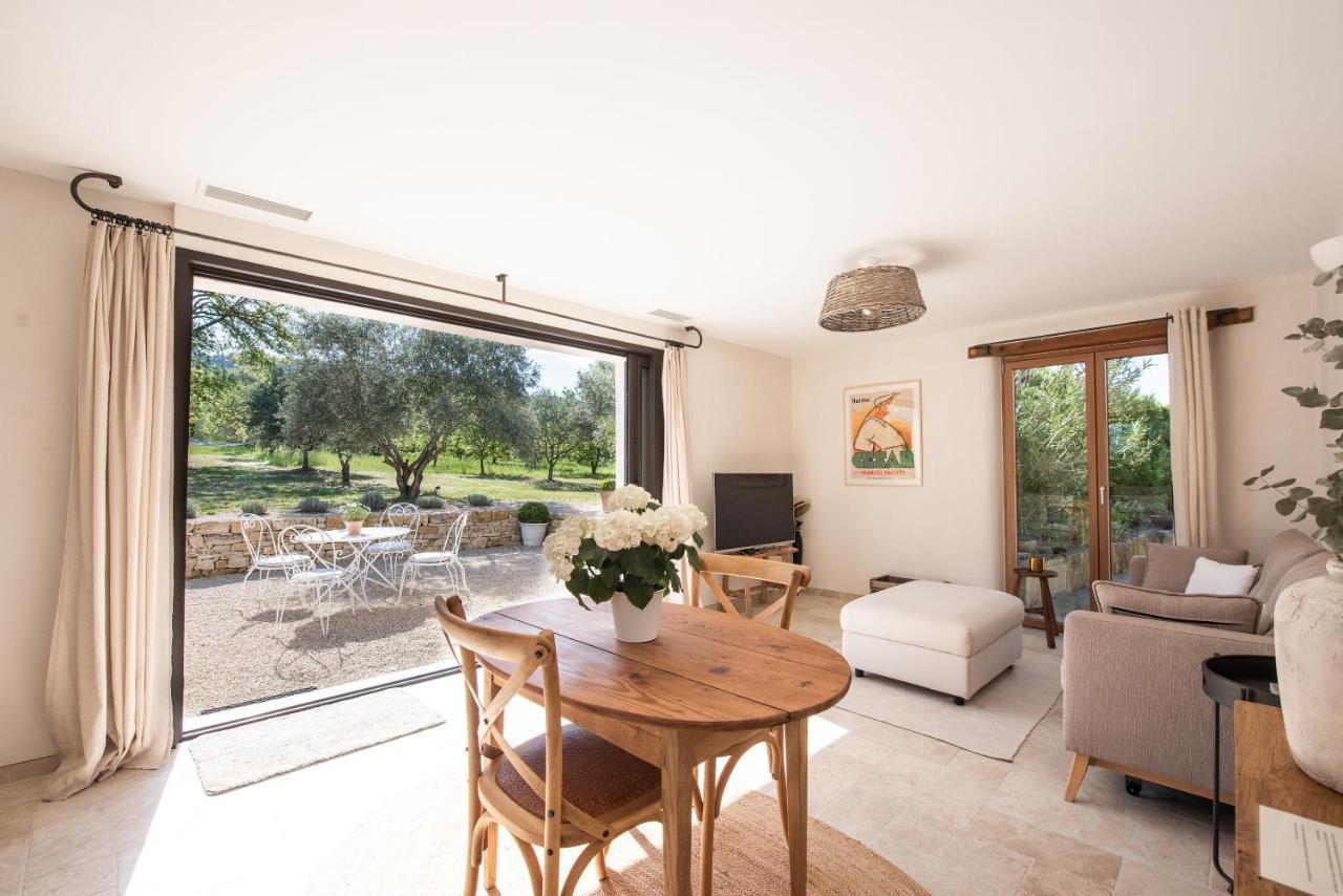 La Petite Ruche, 1 Bedroom Gite In The Luberon 阿普特 外观 照片